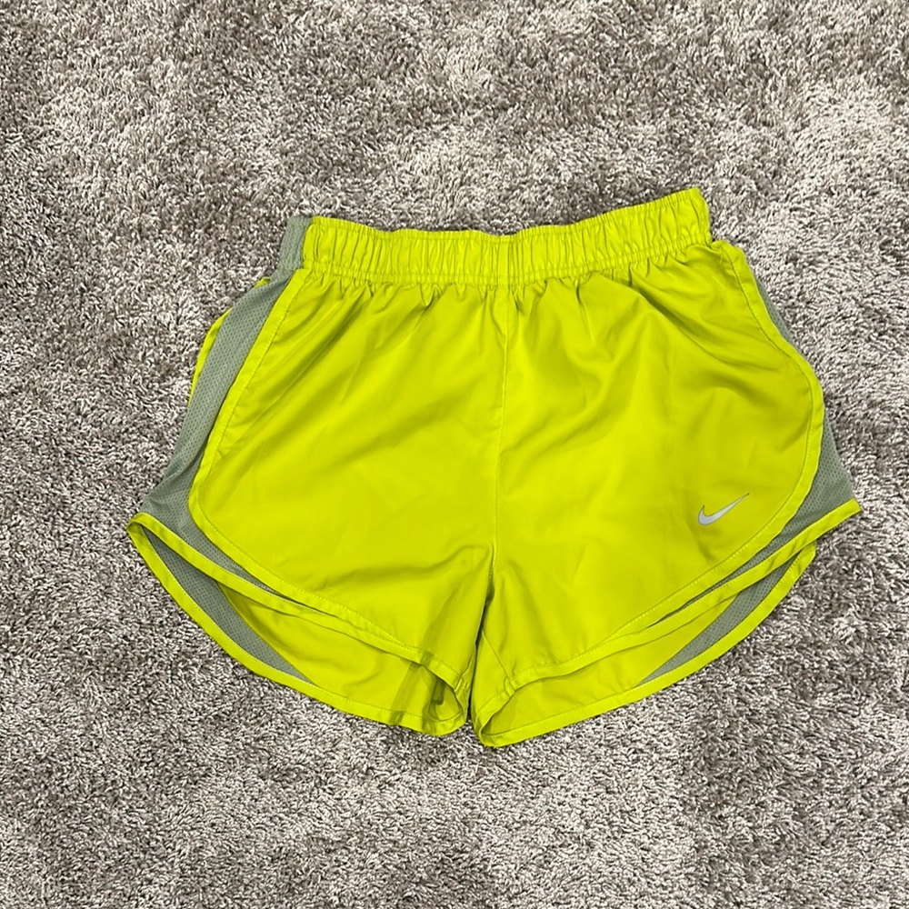 Nike Tempo shorts size small